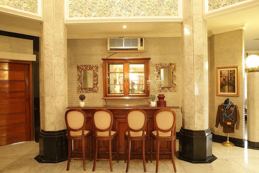 Arimbi Pejaten Suites Jakarta Exterior foto