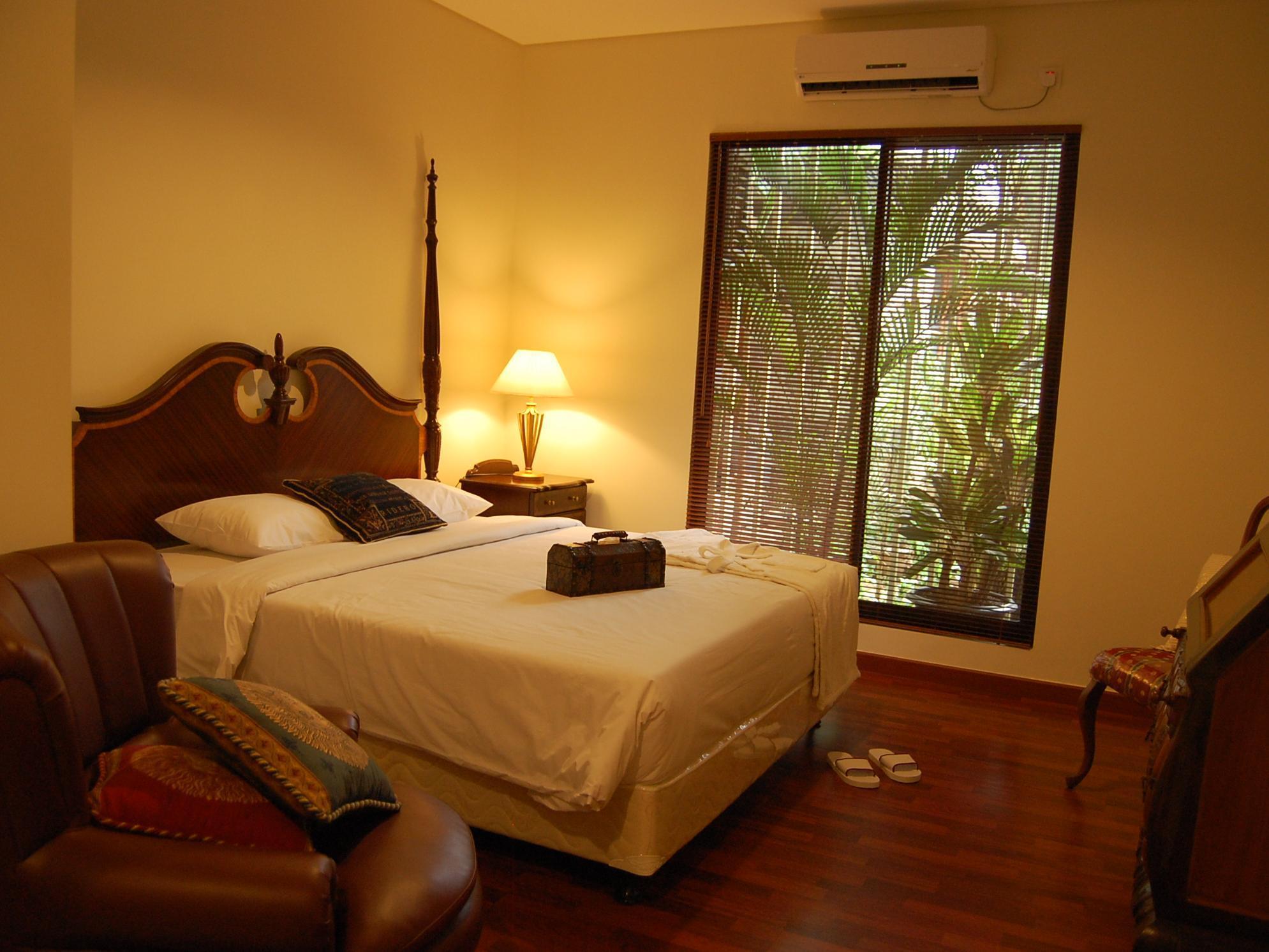 Arimbi Pejaten Suites Jakarta Exterior foto