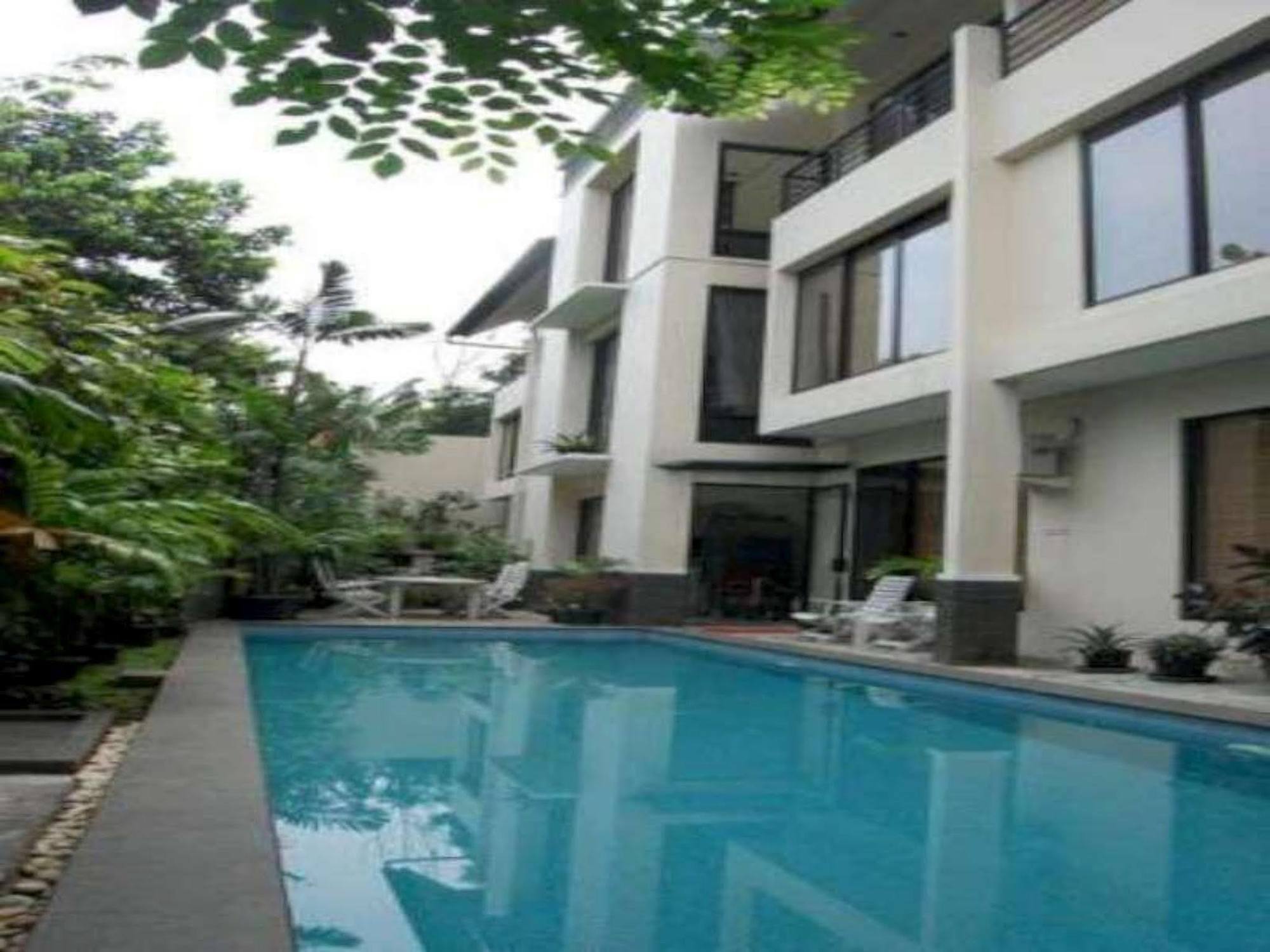 Arimbi Pejaten Suites Jakarta Exterior foto